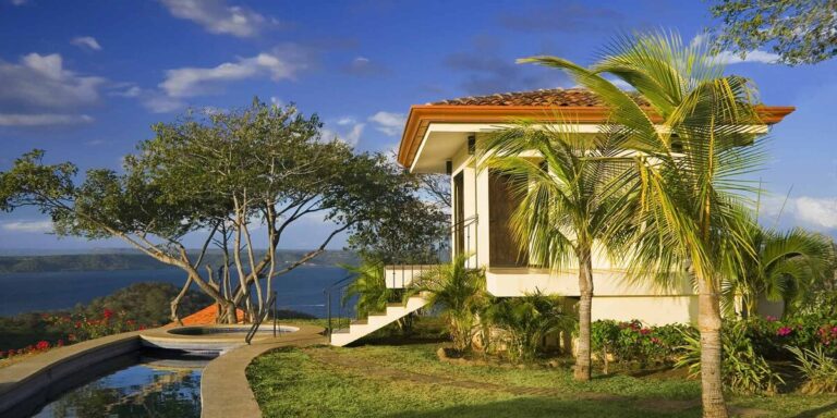 Living in Costa Rica