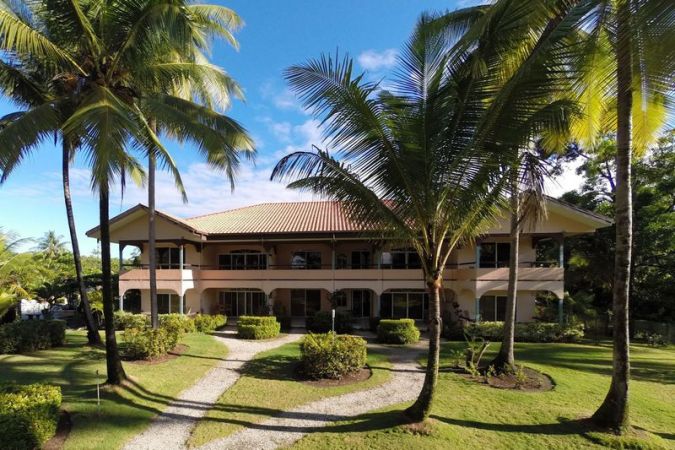 Beachfront Resort on the Central Pacific Coast