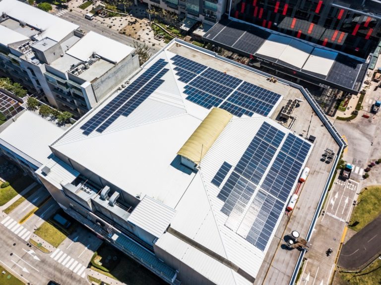 North American – Costa Rican Cultural Center Installed 459 Solar Panels in San Pedro Headquarters