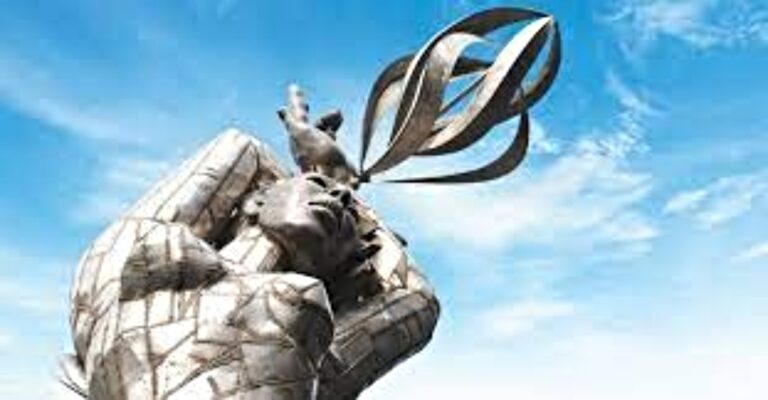 Mucap Donates Monument Commemorating the Independence of Costa Rica